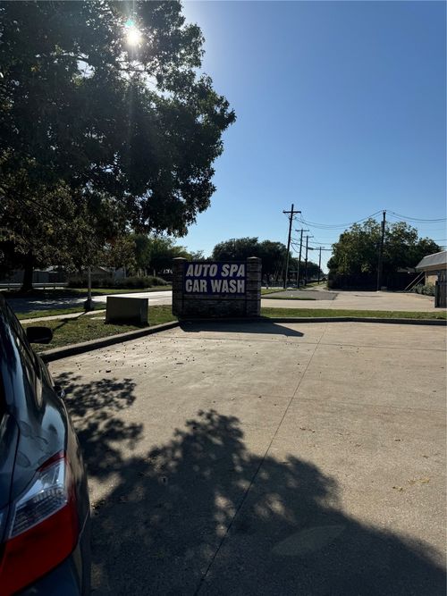 3025 Arapaho Rd, Garland, TX, 75044-5841 | Card Image