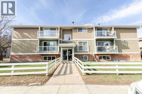 102-5812 61 St, Red Deer, AB, T4N6H4 | Card Image