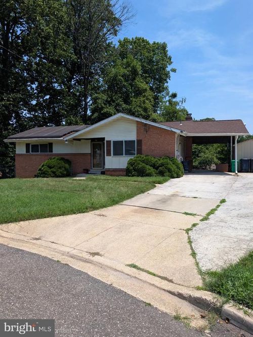 5106 Tall Oak Ct, TEMPLE HILLS, MD, 20748-3944 | Card Image