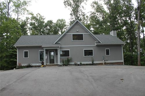 332 Two Rivers Dr, Westminster, SC, 29693-5100 | Card Image