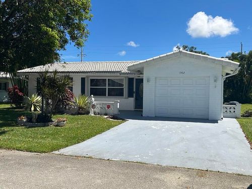 1902 Sw 22nd Ave, Boynton Beach, FL, 33426-7127 | Card Image