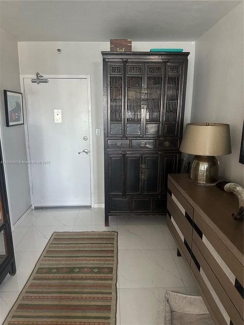 apt-715-1200 West Ave, Miami Beach, FL, 33139-4316 | Card Image