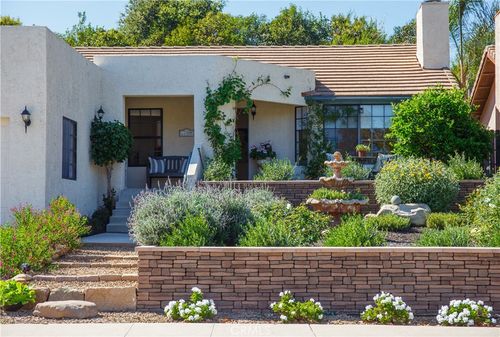 11905 Silver Spur St, Ojai, CA, 93023-4100 | Card Image