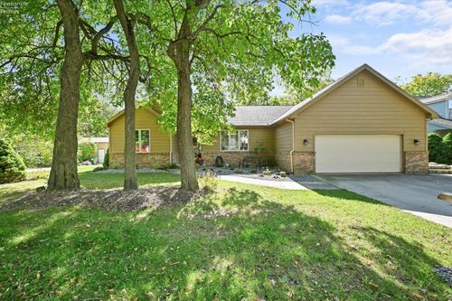 3500 Woodhill Dr, Port Clinton, OH, 43452-4104 | Card Image