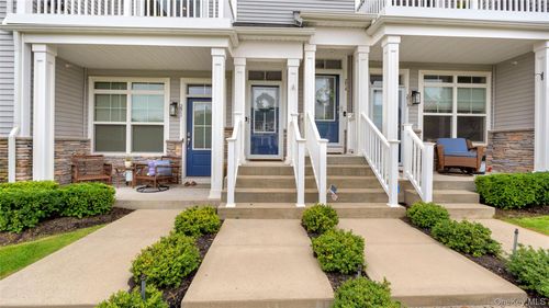 272 Silver Timber Dr, Yaphank, NY, 11980-2069 | Card Image