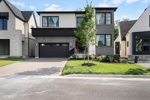 90 Millpond Rd, Niagara on the Lake, ON, L0S1J1 | Card Image