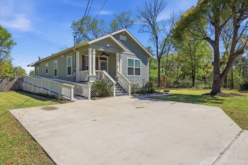 1110 5th St, Orange, TX, 77630 | Card Image