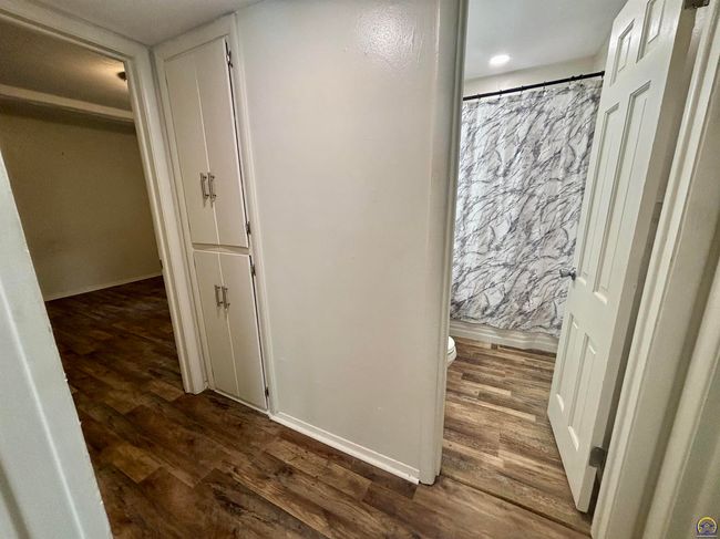 4301 Sw 23 Rd St, House other with 2 bedrooms, 1 bathrooms and null parking in Topeka KS | Image 6