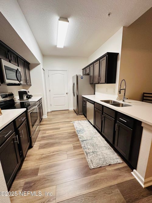 306-4966 Key Lime Dr, Jacksonville, FL, 32256-3248 | Card Image