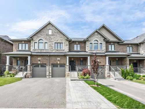 7 Harry Thornton Lane, Uxbridge, ON, L9P0E9 | Card Image