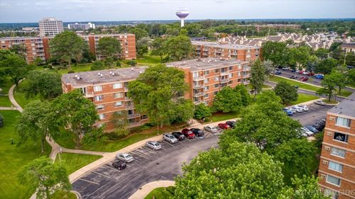 apt-1c-2222 S Stewart Ave, Lombard, IL, 60148-5524 | Card Image