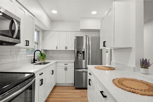 303 N Duncan Ave, CLEARWATER, FL, 33755-5820 | Card Image