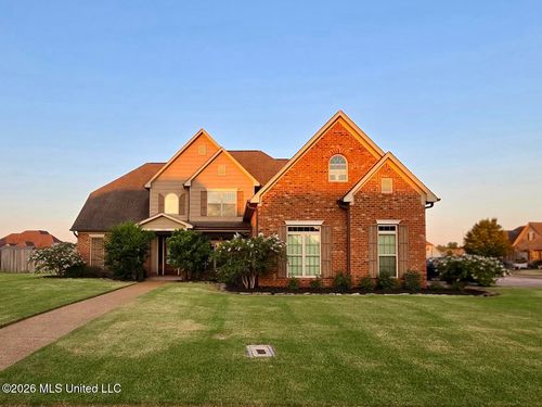 1052 Aquila Cir N, Olive Branch, MS, 38654-8548 | Card Image