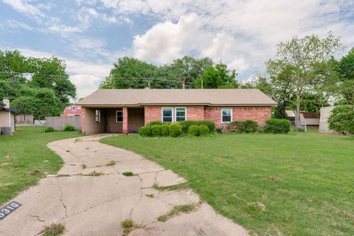 5316 Cahill Oval St, River Oaks, TX, 76114-3615 | Card Image