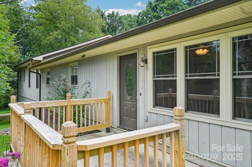 113 Heaton St, Hendersonville, NC, 28739-5905 | Card Image