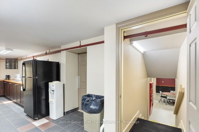 REAR - 107 Erie St, Home with 0 bedrooms, 0 bathrooms and 10 parking in Stratford ON | Image 17