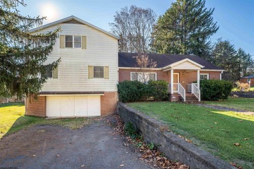1053 Takoma St, Morgantown, WV, 26505-3236 | Card Image