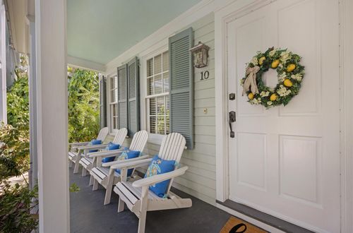 apt-10-606 Truman Ave, Key West, FL, 33040-3285 | Card Image