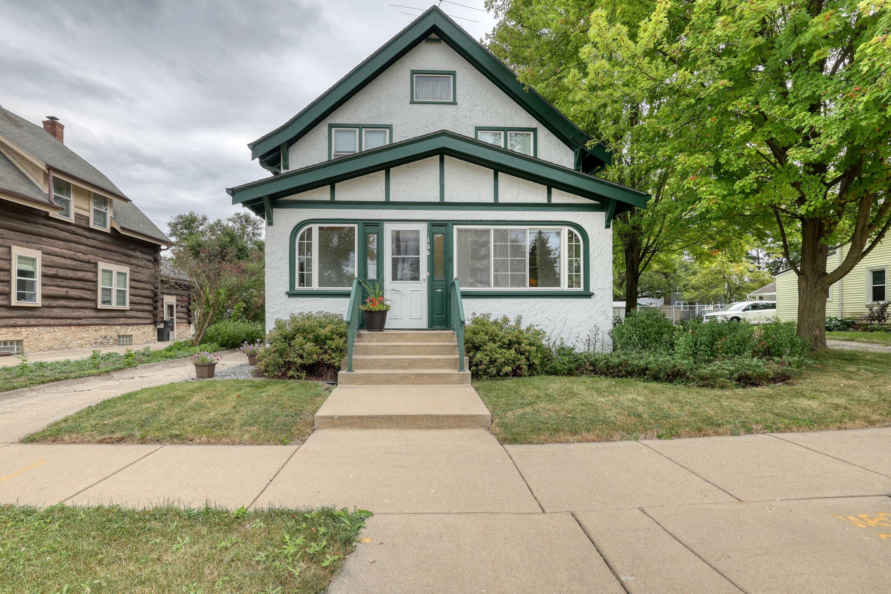 West Ave, Waukesha, WI 53186