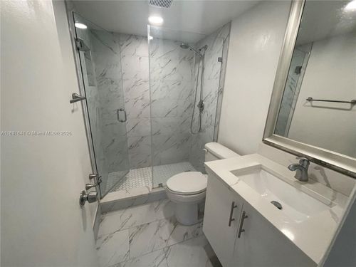 apt-c2011-17530 Nw 68th Ave, Hialeah, FL, 33015-4038 | Card Image