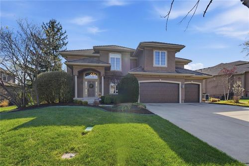 5201 164th St, Overland Park, KS, 66085-8103 | Card Image