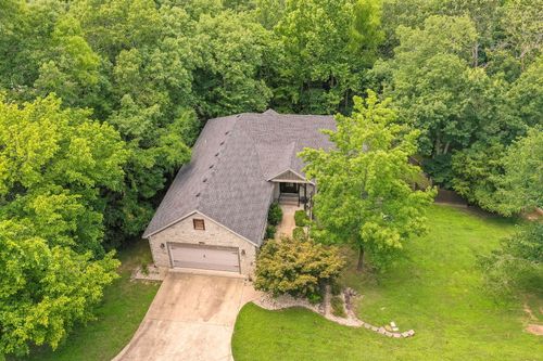 277 Country Bluff Dr, Branson, MO, 65616-8846 | Card Image