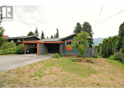 2417 11th Avenue, Castlegar, BC, V1N3B1 | Card Image