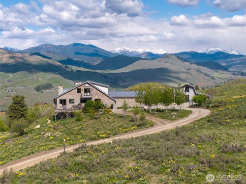 8 Deer Trail Way, Winthrop, WA, 98862-9216 | Card Image