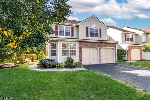 701 Porter Way W, Bridgewater, NJ, 08807-3542 | Card Image