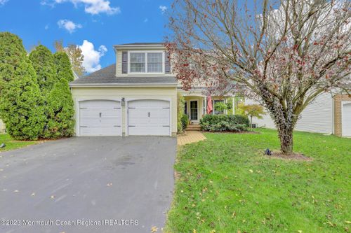 17 Stirrup Way, Burlington, NJ, 08016-3019 | Card Image