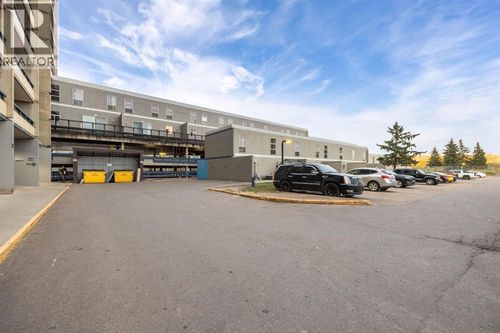 21 Macdonald Dr, Fort Mcmurray, AB, T9H4H4 | Card Image