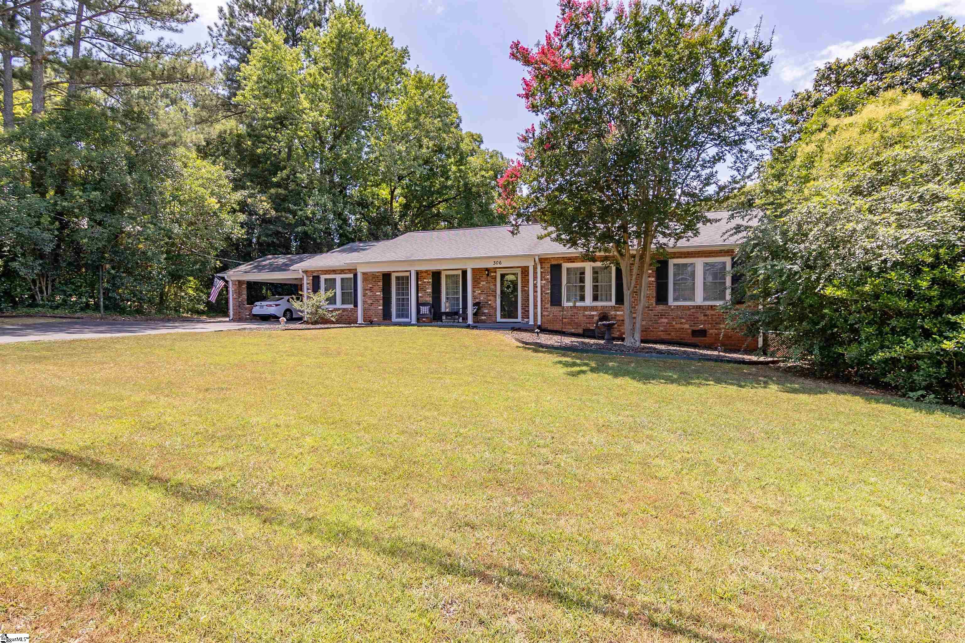 Woodfern Cir, Anderson, SC 29625 #1