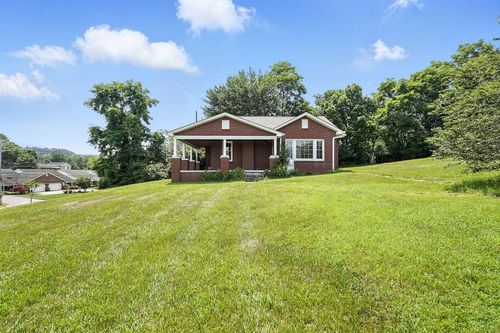 1595 E Main St, Lebanon, VA, 24266-3465 | Card Image