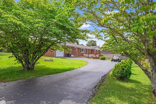 505 Kindel Dr, Decherd, TN, 37324-3692 | Card Image