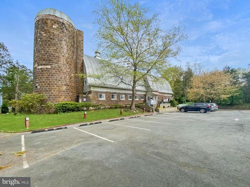 3005 Dower House Dr, Herndon, VA, 20171-2239 | Card Image