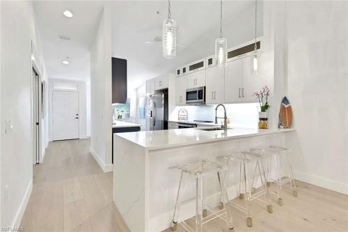 7816-2386 Magnolia Ave, NAPLES, FL, 34112-7829 | Card Image