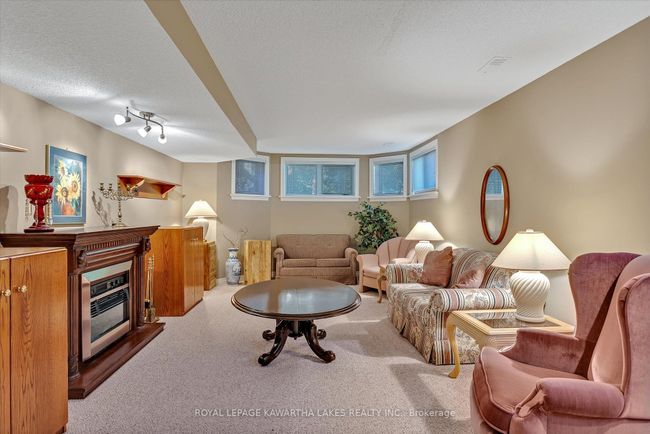 3 Squires Row, House other with 4 bedrooms, 3 bathrooms and 4 parking in Bobcaygeon ON | Image 28