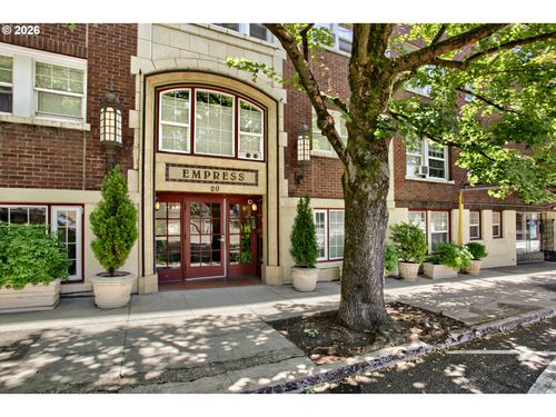 20 Nw 16th Ave, Portland, OR, 97209-2626 | Card Image
