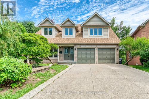 1443 Bayshire Dr, Oakville, ON, L6H6E8 | Card Image