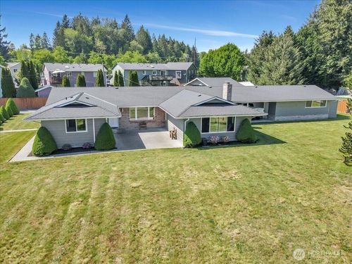 21704 88th Dr Ne, Arlington, WA, 98223-8940 | Card Image