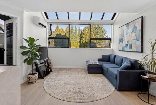 550b-4678 Elk Lake Dr, Victoria, BC, V8Z5M1 | Card Image