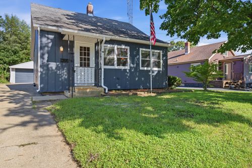 1215 Colton Ave, Bloomington, IL, 61701-1923 | Card Image
