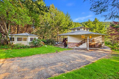 472 Beach Road, Shelter Cove, CA, 95589 | Card Image