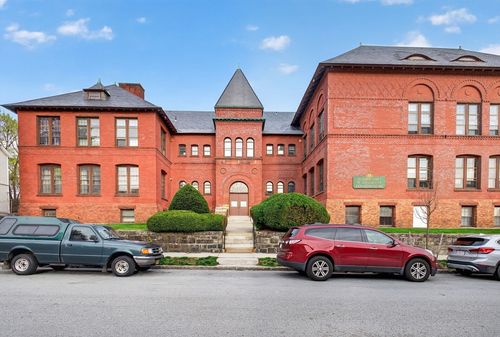 202-31 Elizabeth St, Worcester, MA, 01605-2967 | Card Image