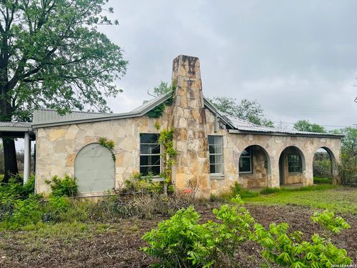 2974 State Highway 55, Uvalde, TX, 78801-6614 | Card Image