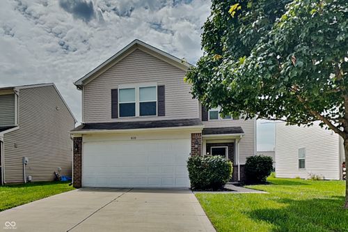 8133 Whistlewood Dr, Indianapolis, IN, 46239-1491 | Card Image