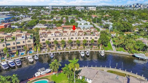2254 Se 7th St, Pompano Beach, FL, 33062-6404 | Card Image