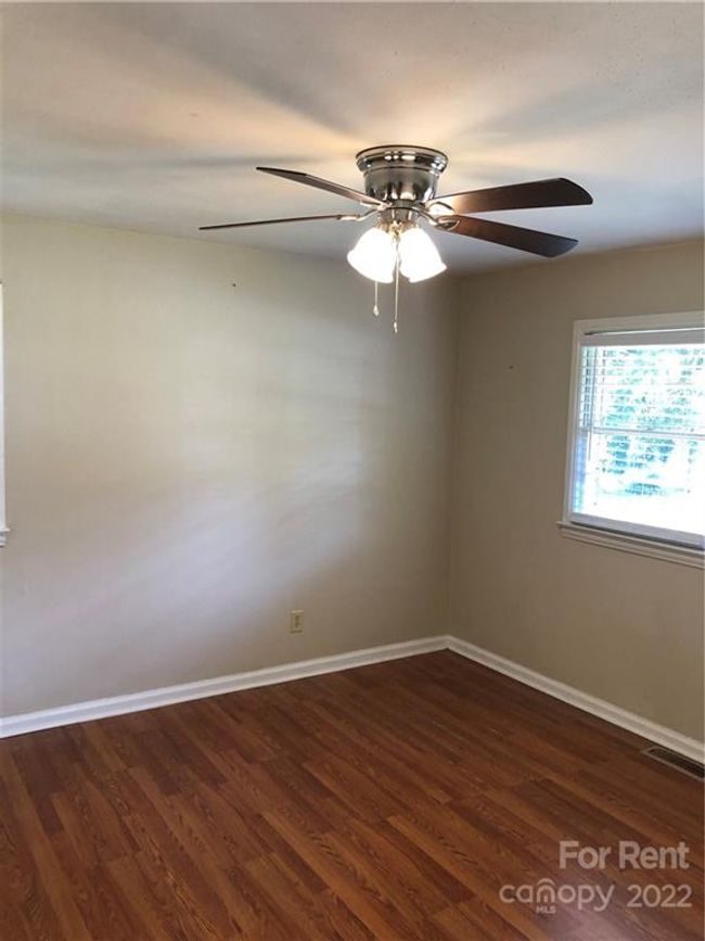 1043 Green Circle Dr, Home with 3 bedrooms, 1 bathrooms and null parking in Gastonia NC | Image 20
