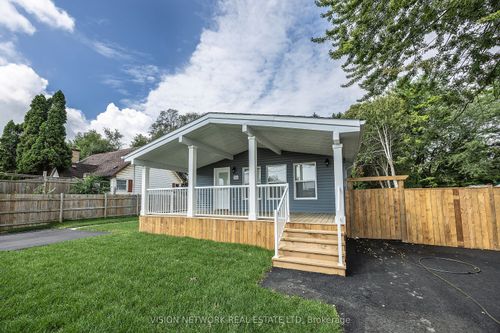 33 Holiday Ave, London, ON, N6E1M9 | Card Image