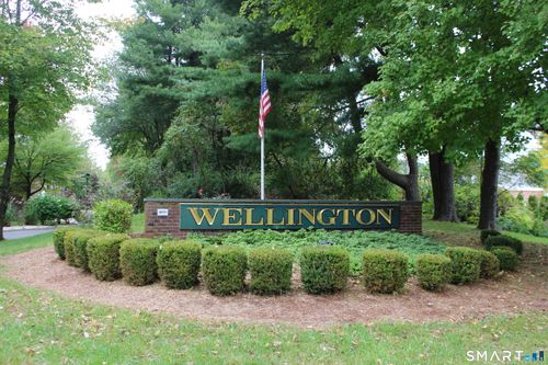 110 Wellington Dr, Farmington, CT, 06032-3228 | Card Image